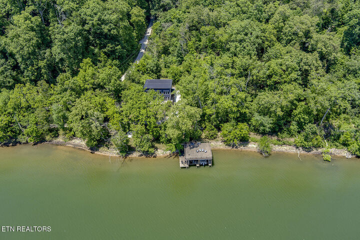 Property Photo:  880 Skyline Drive  TN 37748 