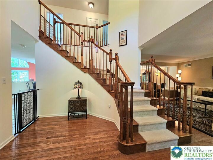 Property Photo:  1200 Paxinosa Road E  PA 18040 