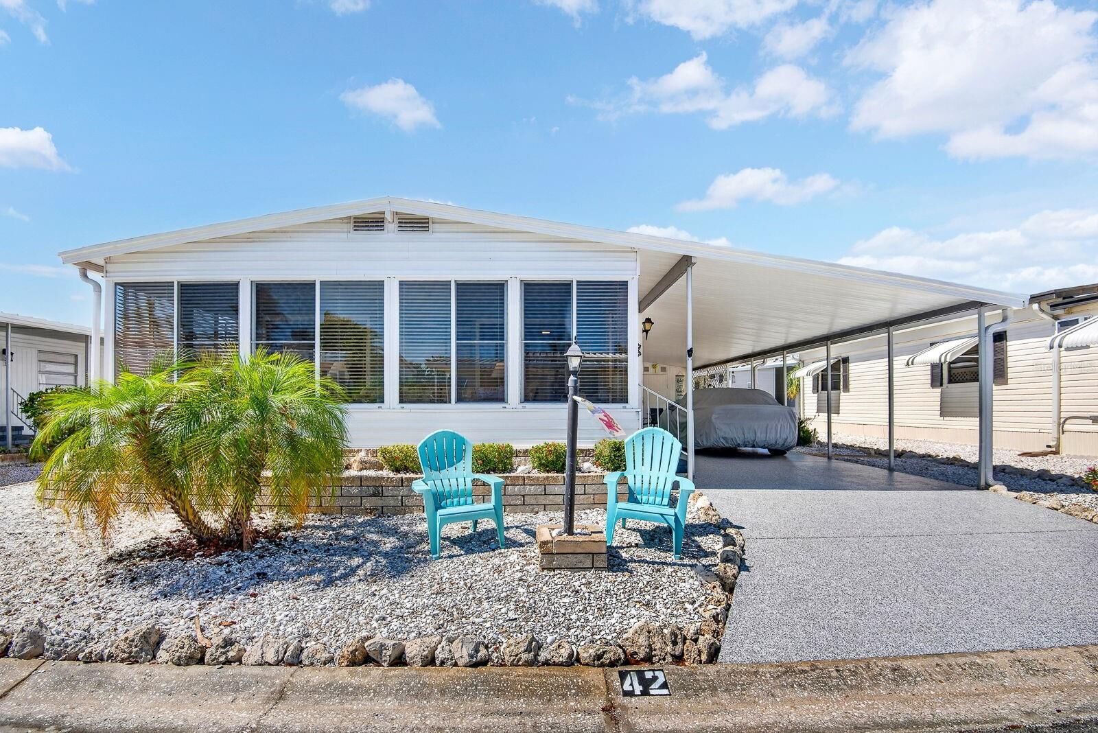 Property Photo:  42 Caballo Way  FL 34209 
