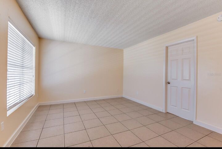 Property Photo: 4410 N Hale Avenue FL 33614
