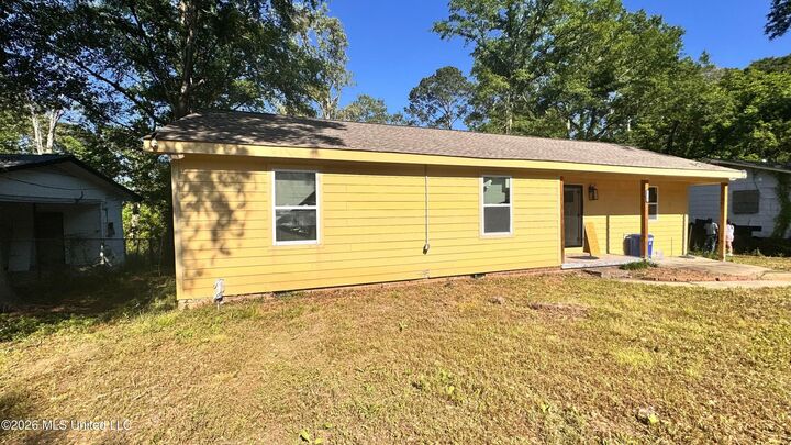 Property Photo:  2616 Glenn Street  MS 39204 