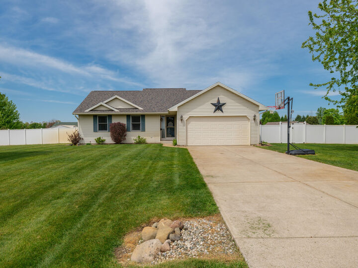 Property Photo:  53322 Rolling Meadow Boulevard  MI 49079 