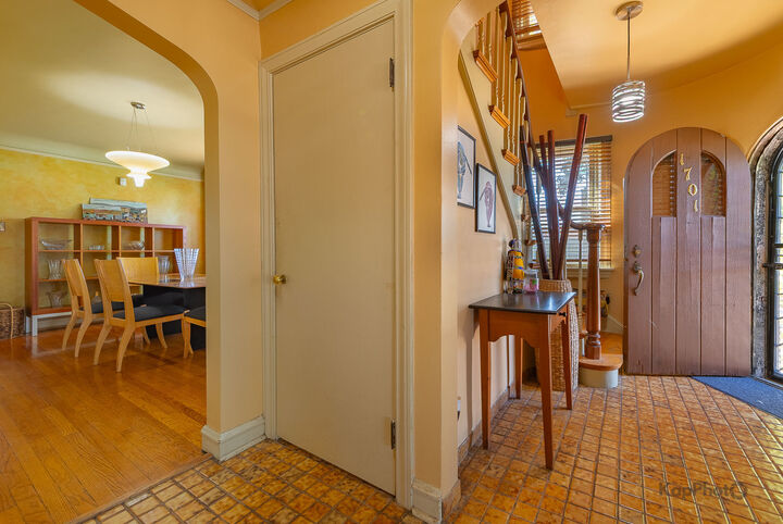 Property Photo:  1701 N Rutherford Avenue  IL 60707 