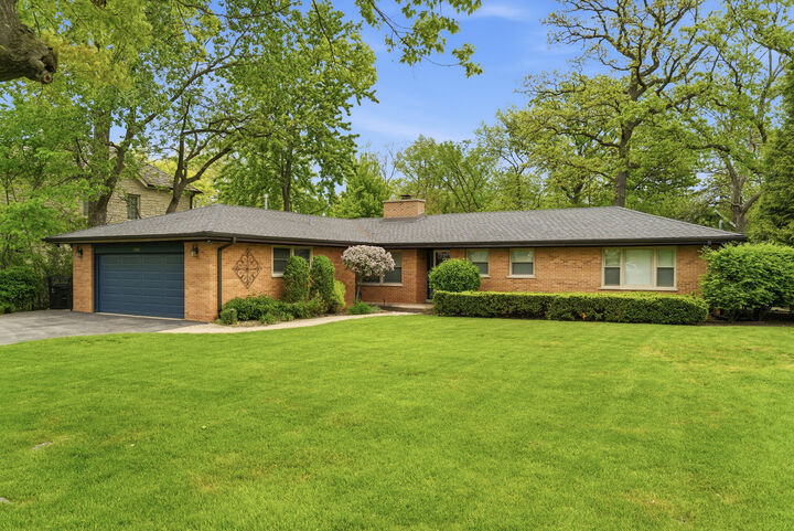 Property Photo:  1725 Sunset Ridge Road  IL 60025 