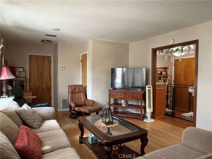 Property Photo: 325 W Ave L CA 92320