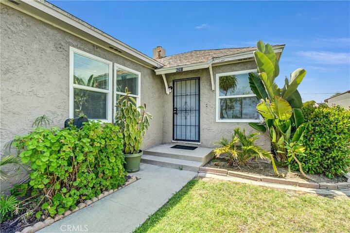 Property Photo:  4281 E Jacinto  CA 90815 