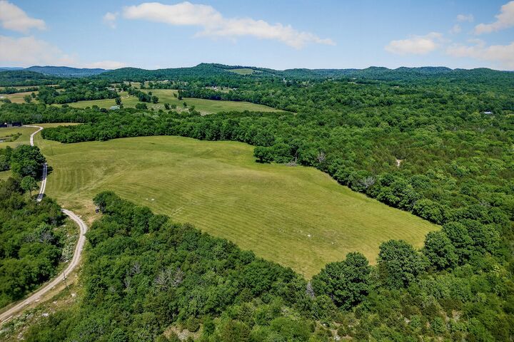 Property Photo:  1505 Lower Helton Rd  TN 37012 