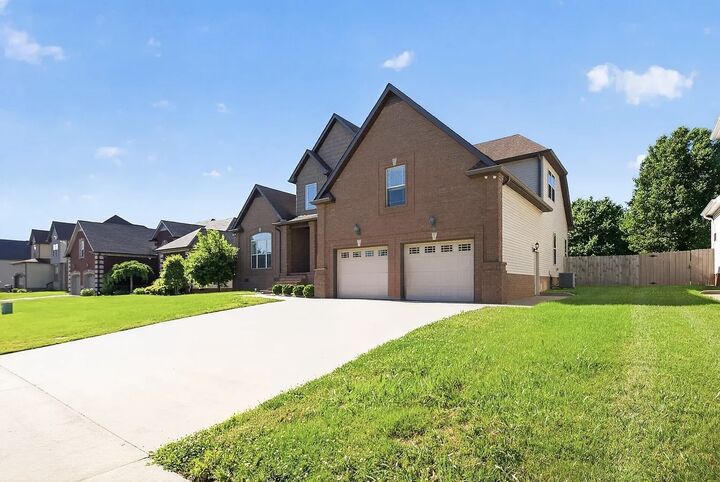 Property Photo: 1508 Green Grove Way TN 37043