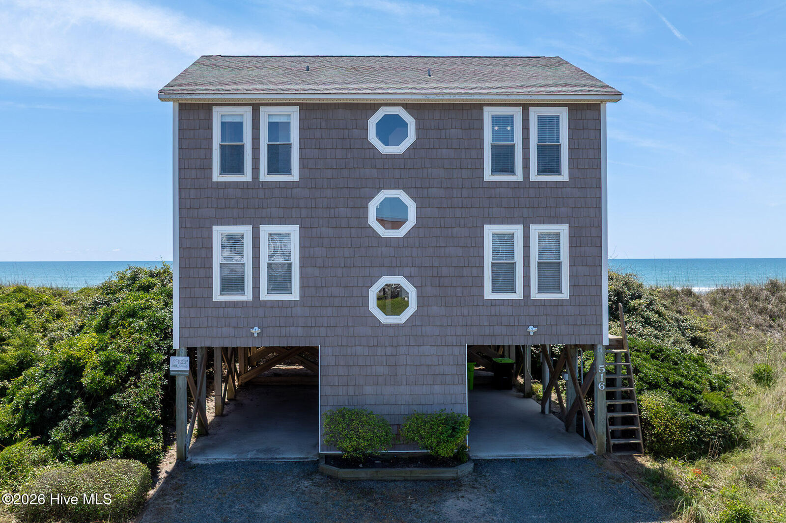 Property Photo:  516 Ocean Drive  NC 28460 