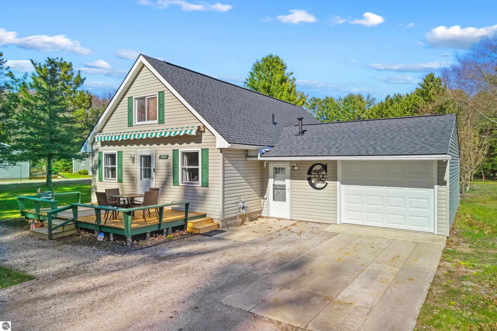 Property Photo:  7936 E Cedar Lake Drive  MI 48738 