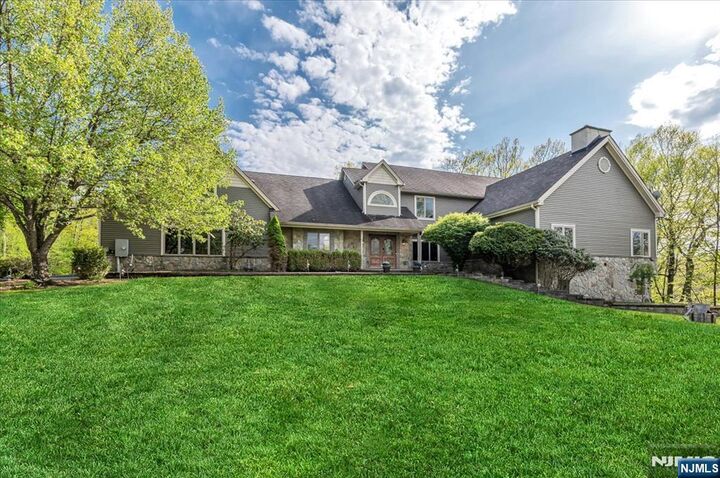 Property Photo:  65 Gunn Road  NJ 07826 