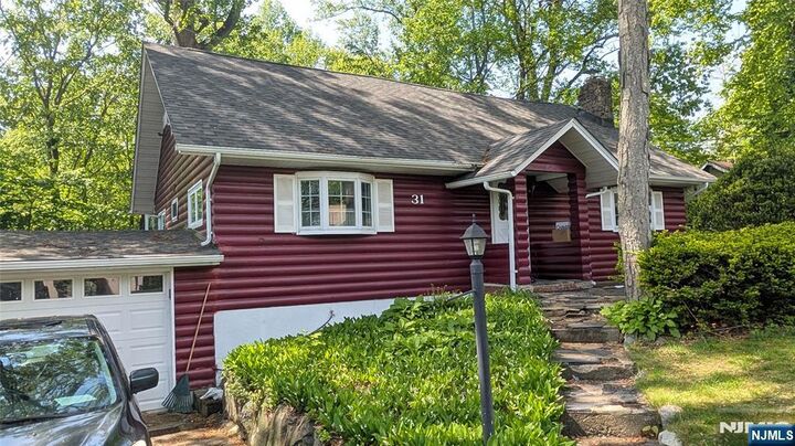 Property Photo:  31 Cascade Way  NJ 07405 
