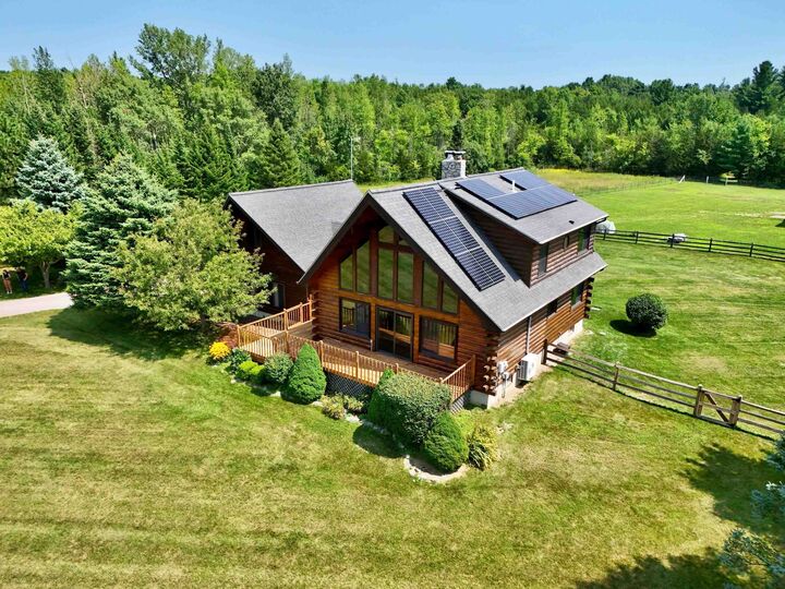 Property Photo: 8 Maynard Court VT 05458