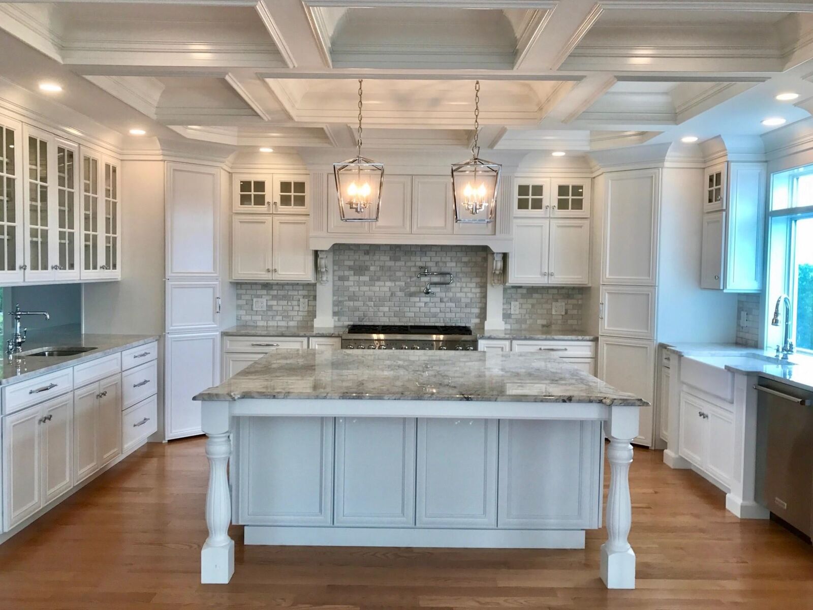 Property Photo:  5 Chandler Way  NH 03033 