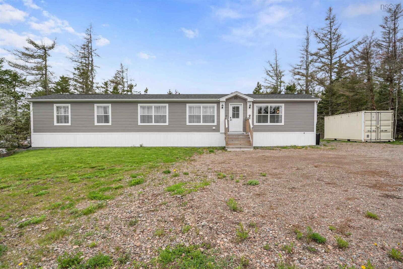 Property Photo:  95 Lornada Drive  NS B6L 6L4 