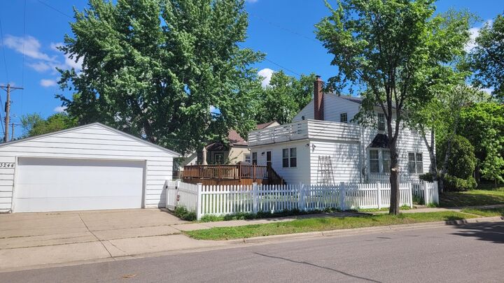 Property Photo:  3244 21st Avenue S  MN 55407 