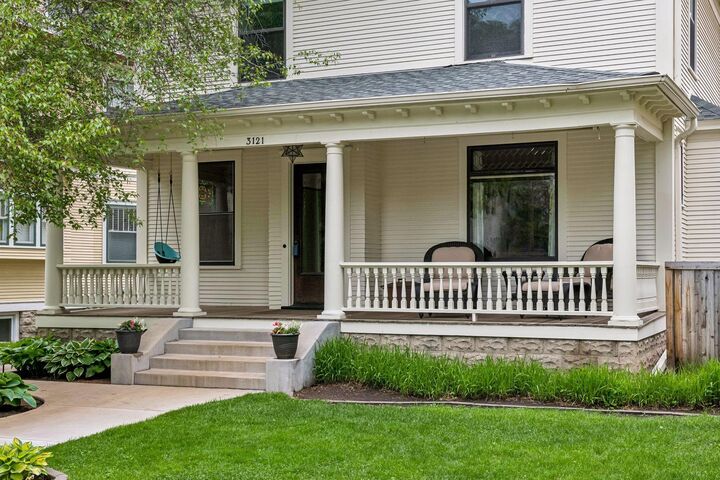 Property Photo:  3121 Humboldt Avenue S  MN 55408 