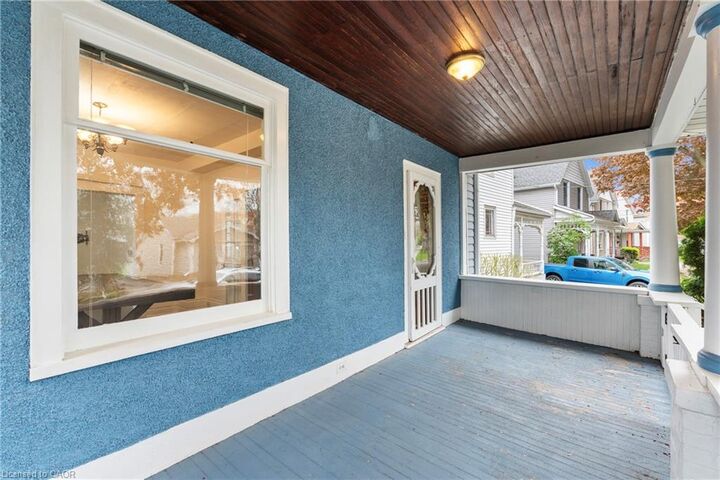 Property Photo:  9 1/2 Elizabeth Street  ON L2R 2K8 