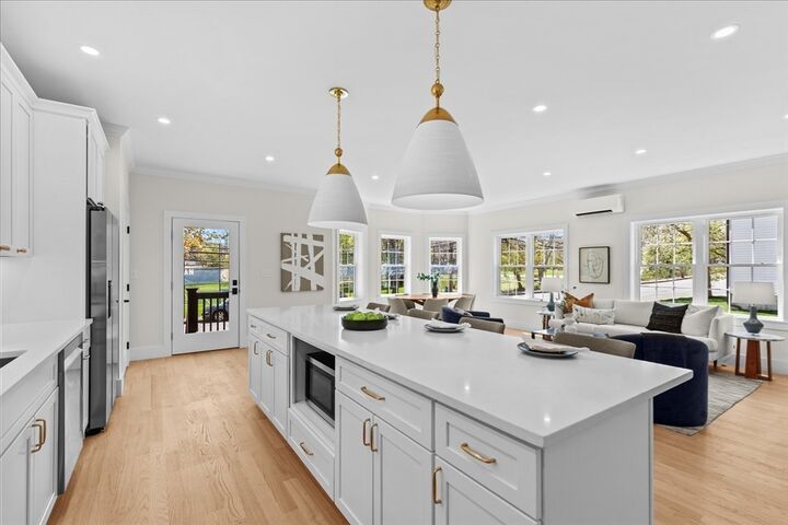 Property Photo:  37 Summer Street 37  MA 02474 