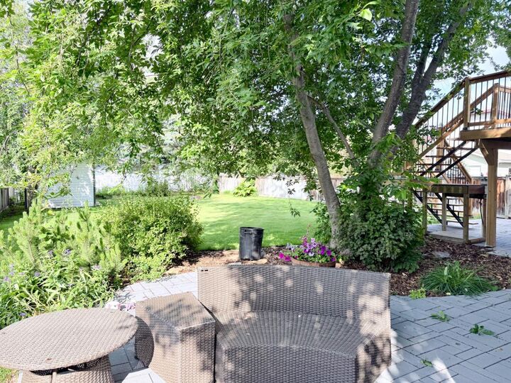 Property Photo: 1 Park Close AB T7S 1S7