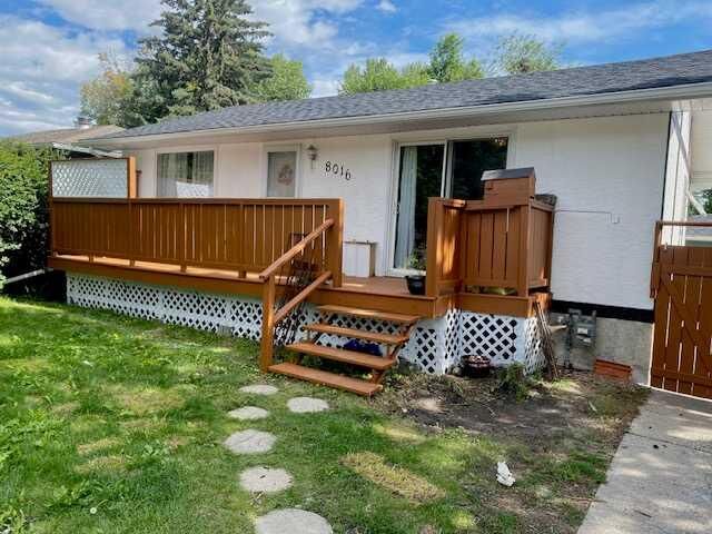 Property Photo:  8016 33 Avenue NW  AB T3B 1L7 