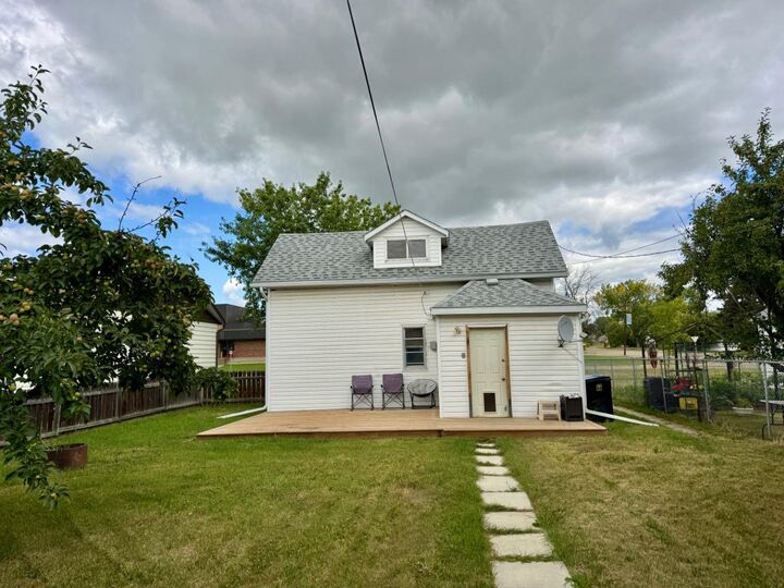 Property Photo: 11205 103 Avenue AB T0H 1L0