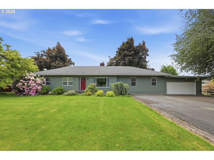 Property Photo: 39200 Camp Creek Rd OR 97478