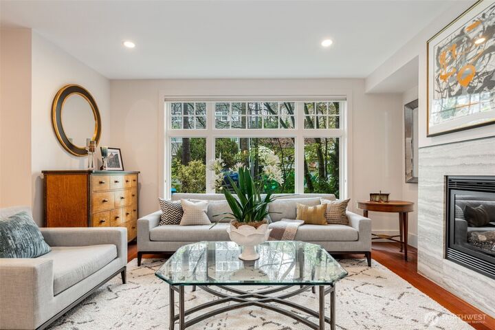 Property Photo:  1  Ward Street C  WA 98109 