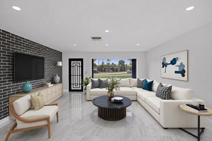 Property Photo:  2740 NW 9th Lane  FL 33311 