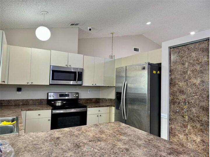Property Photo: 1038 W Jasmine Lane FL 33068