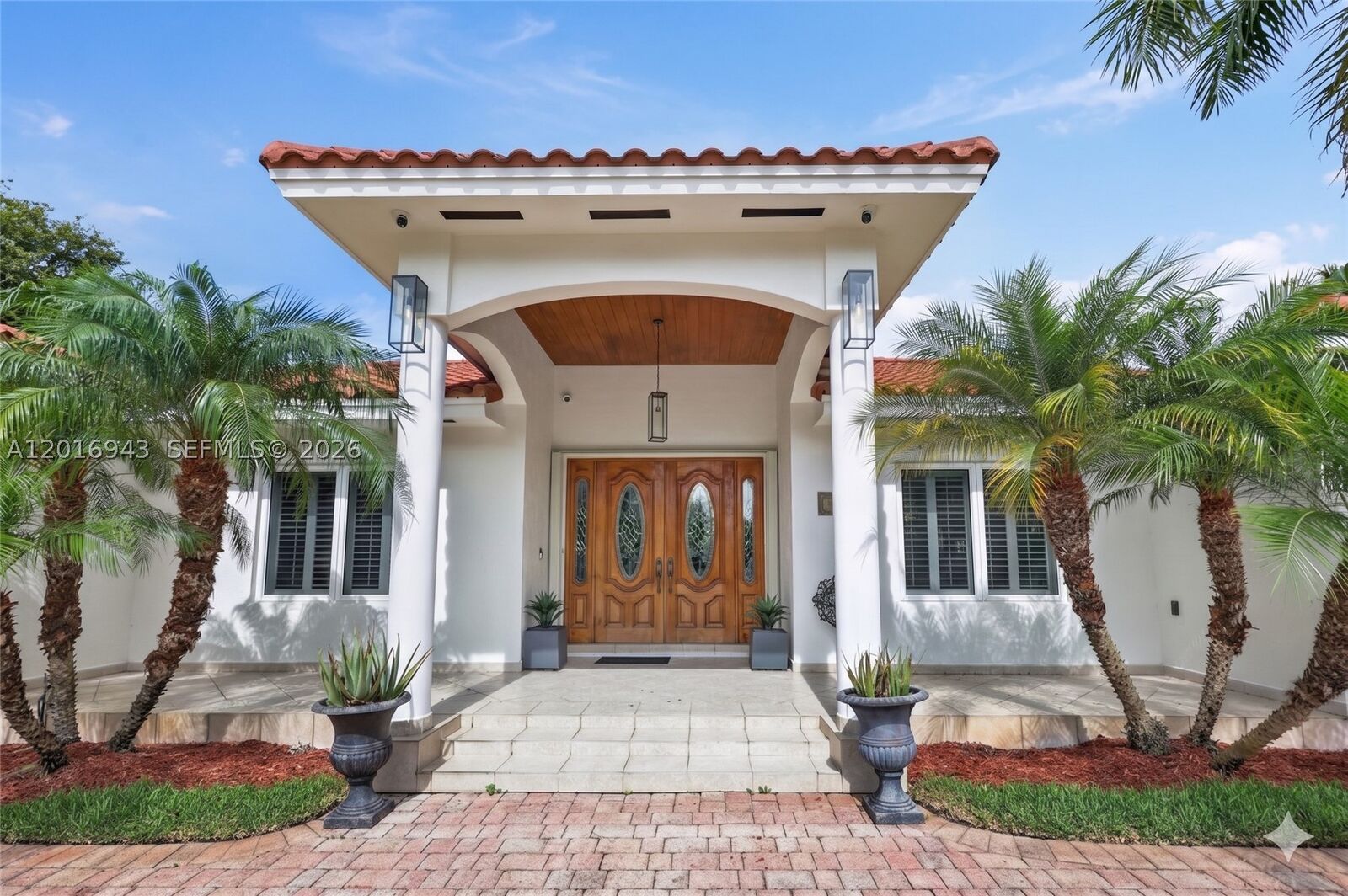 Property Photo:  18461 SW 83rd Ave  FL 33157 