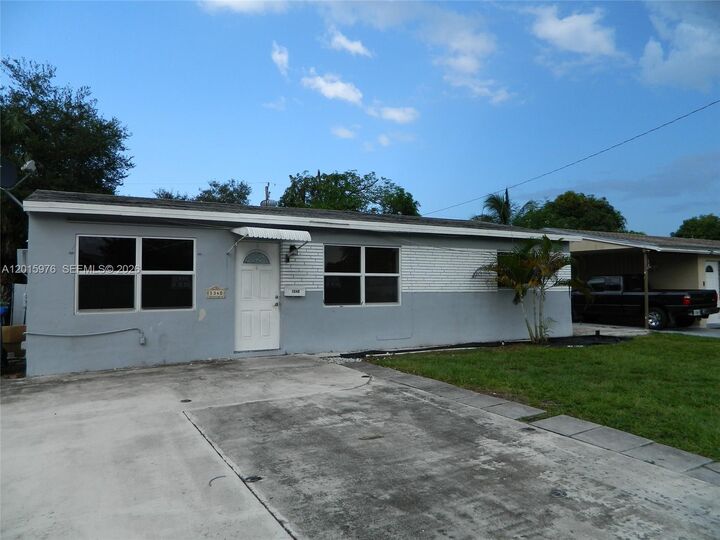 Property Photo: 1340 SW 34th Ave FL 33312