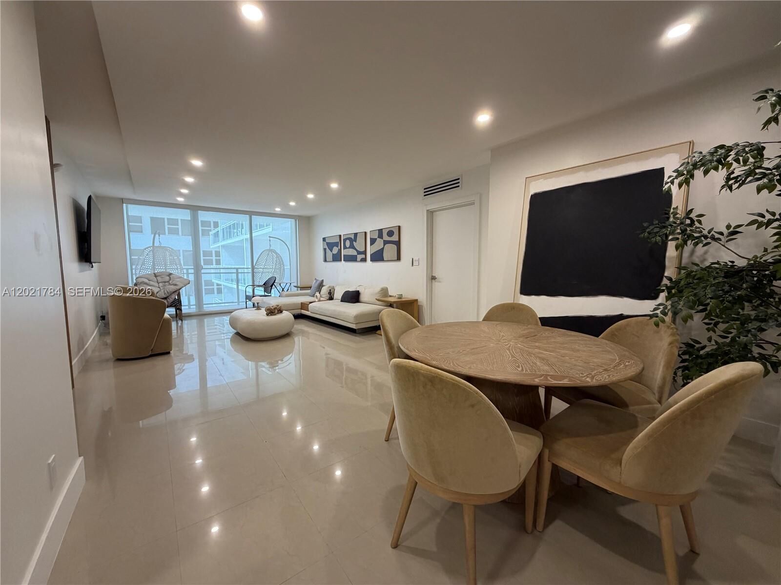 Property Photo:  2030 S Ocean Dr 2118  FL 33009 