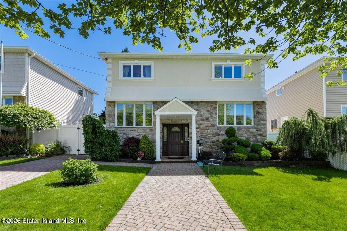 Property Photo:  99 Connor Avenue  NY 10306 