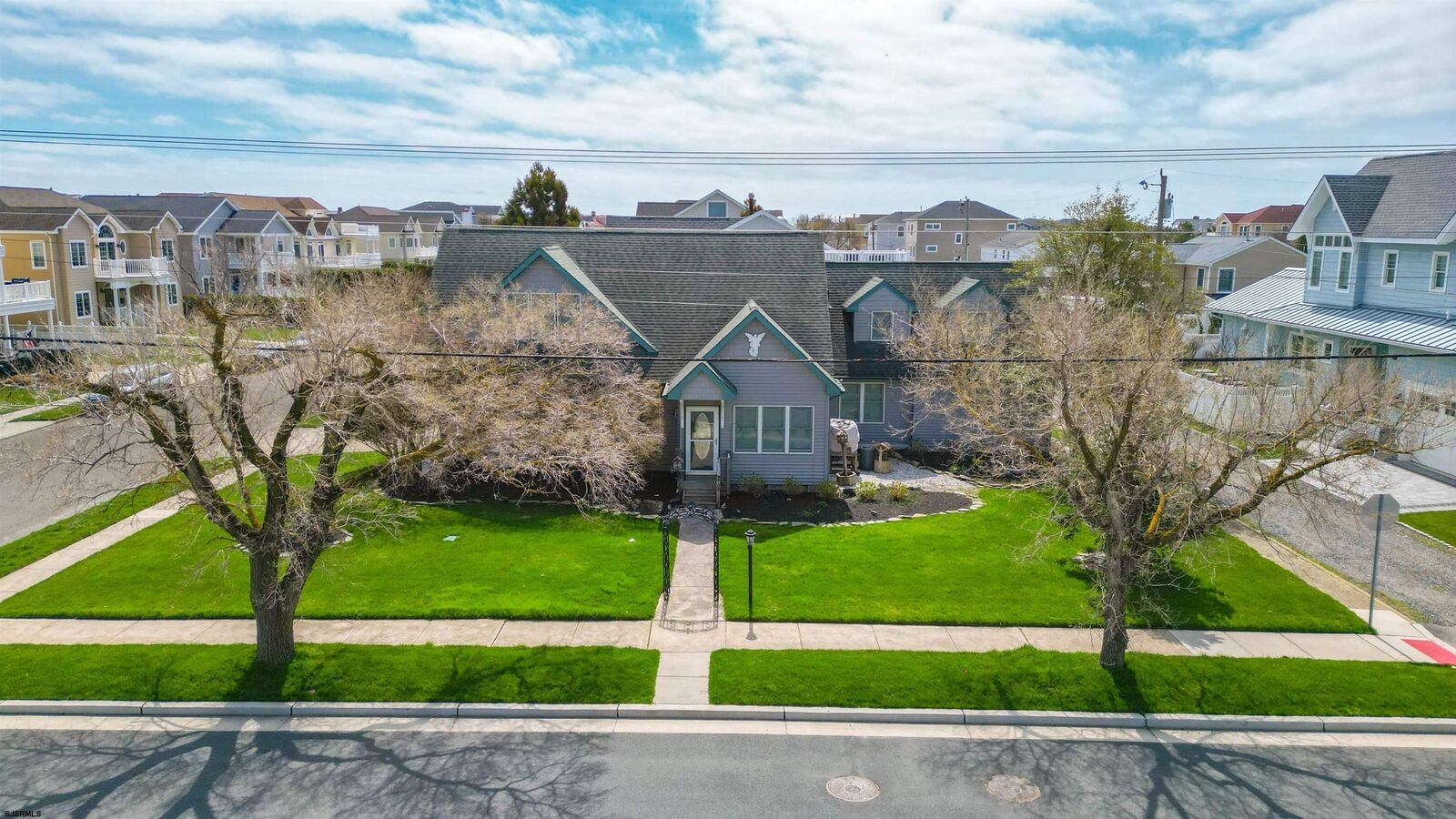 Property Photo:  2100 W Brigantine Ave  NJ 08203 