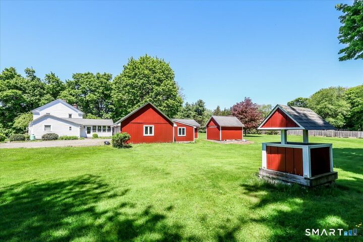 Property Photo:  199 Berkshire Road  CT 06482 