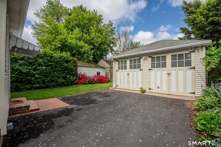Property Photo:  17 Troy Street  CT 06119 