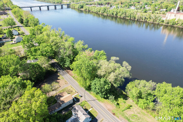 Property Photo:  140 South Water Street  CT 06088 