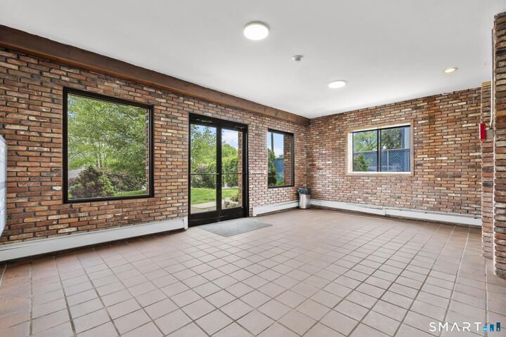 Property Photo: 755 Wethersfield Avenue C11 CT 06114