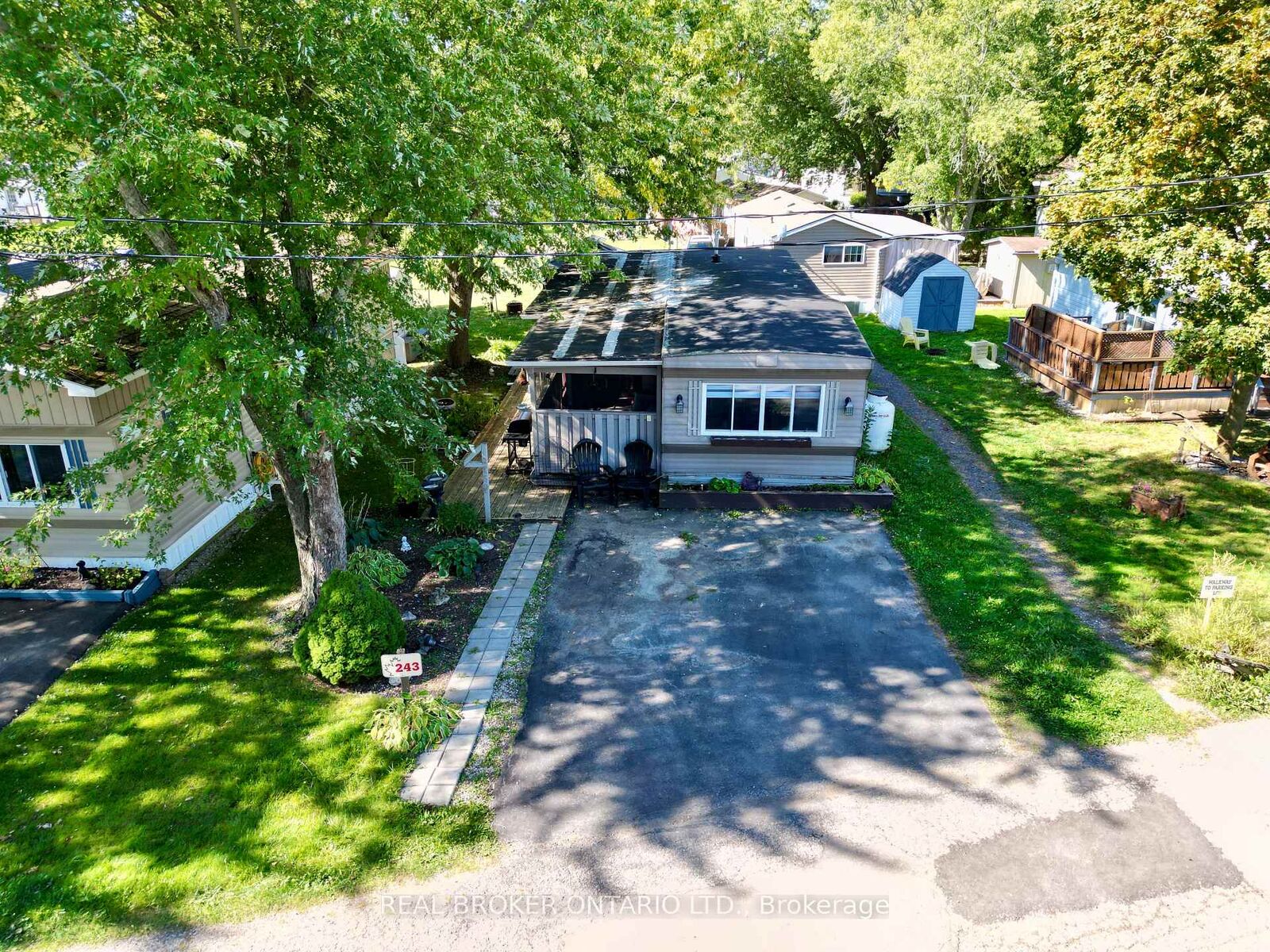 Property Photo: 580 Beaver Creek Road 243 ON N2J 3Z4