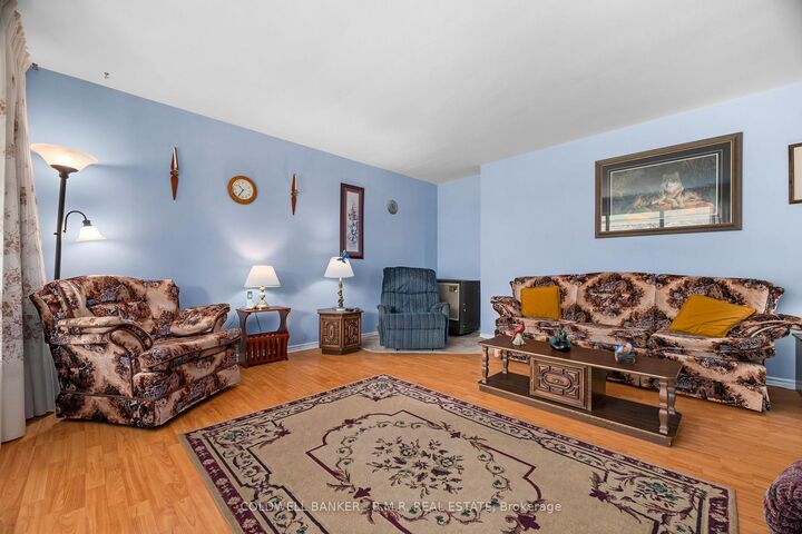 Photo de la propriété:  454 O'Beirn Road  ON L9P 1R1 