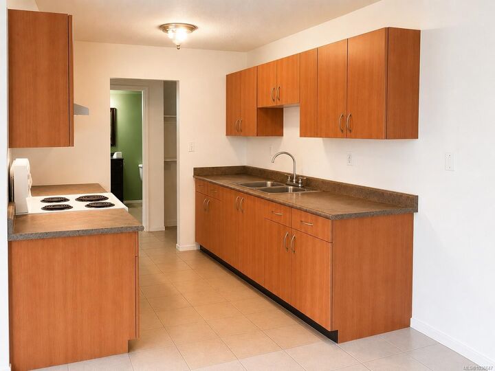 Property Photo:  350 Belmont Rd 301  BC V9C 1B1 