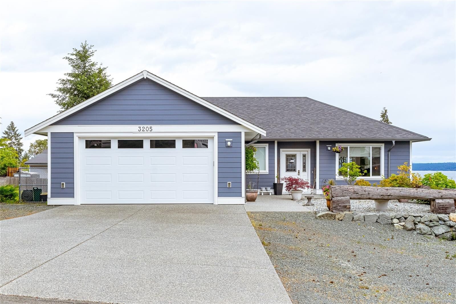 Property Photo: 3205 Douglas St BC V0R 1K2