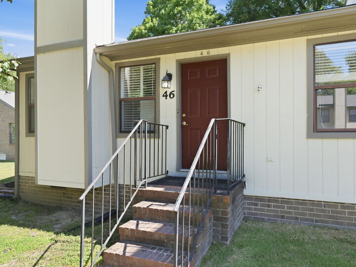 Property Photo: 46 James Square VA 23185