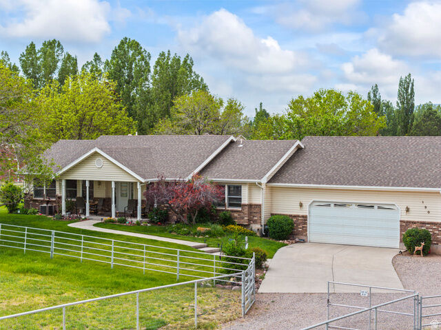 Property Photo:  130 S 300 E  UT 84711 