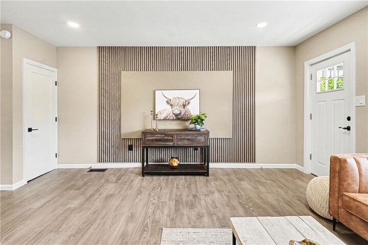Property Photo:  417 State Way  PA 15224 
