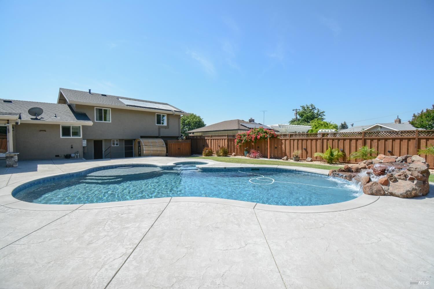 Property Photo: 255 Diane Place CA 95620