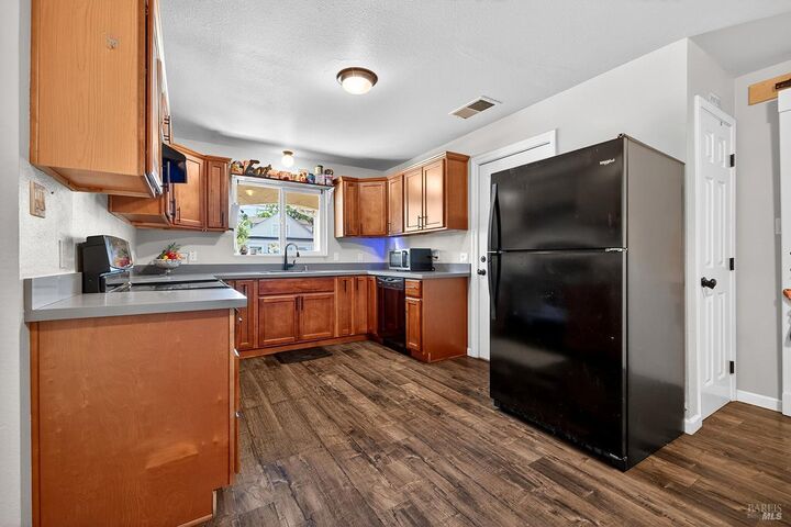 Property Photo: 1481 North Street CA 95404