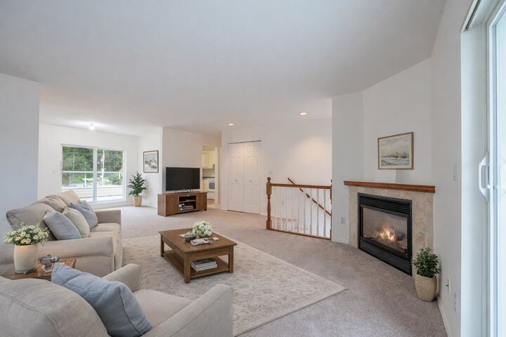 Property Photo: 5610 Trail Avenue 18 BC V7Z 0H8