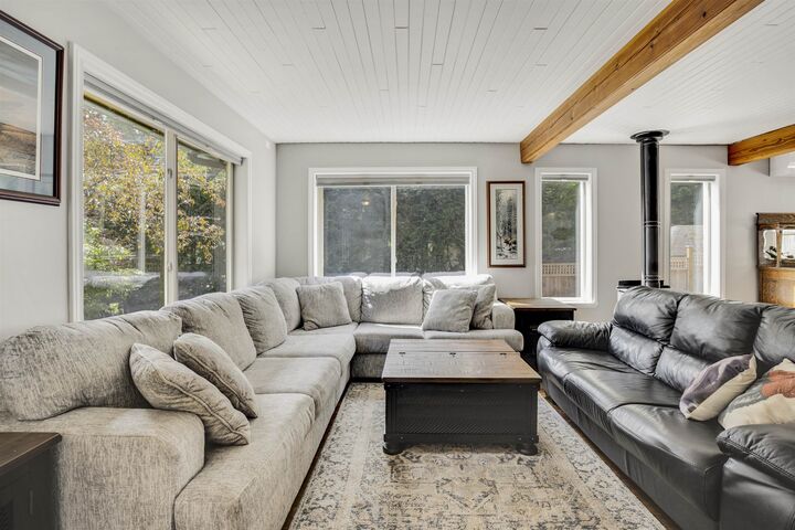Property Photo: 1320 Eagle Cliff Road BC V0N 1G1